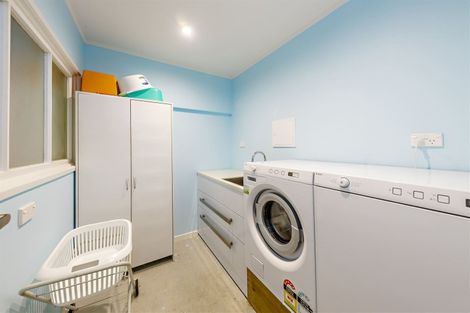 Photo of property in 19 Greers Road, Weymouth, Auckland, 2103