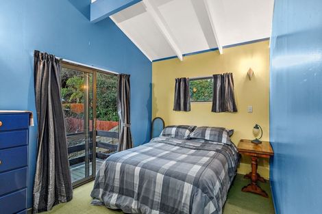 Photo of property in 42 Holyoake Place, Chatswood, Auckland, 0626