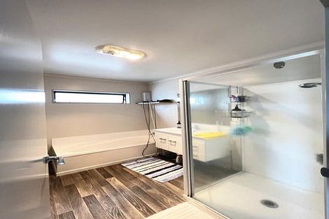 Photo of property in 32 Tutuwhatu Crescent, Weymouth, Auckland, 2103