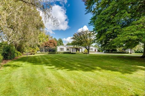 Photo of property in 32 Saint Andrews Road, Havelock North, 4130