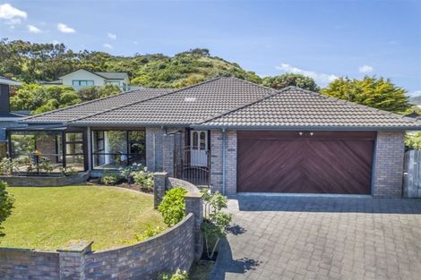 Photo of property in 14 Tombane Terrace, Papakowhai, Porirua, 5024