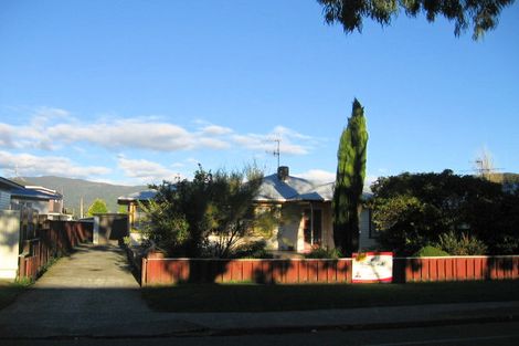 Photo of property in 26 Parkway, Wainuiomata, Lower Hutt, 5014