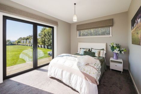 Photo of property in 21 The Strand, Fitzherbert, Palmerston North, 4410