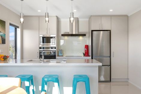 Photo of property in 24 Marion Crescent, Papamoa Beach, Papamoa, 3118