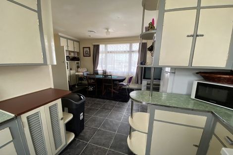 Photo of property in 24 Turuturu Road, Hawera, 4610