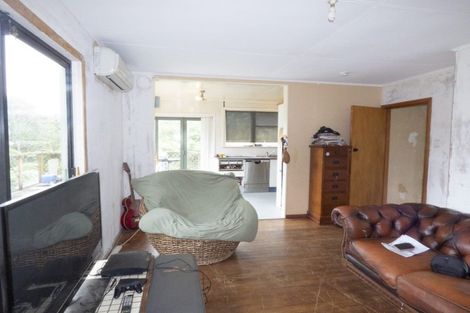 Photo of property in 15 Wiremu Place, Blagdon, New Plymouth, 4310