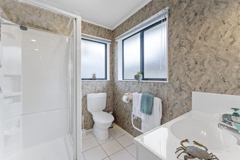 Photo of property in 33 College Drive, Paraparaumu, 5032