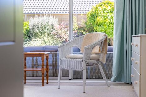 Photo of property in 26 Otupoa Way, Paraparaumu, 5032