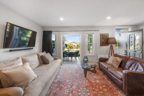 Photo of property in 24 Leneford Drive, East Tamaki, Auckland, 2013