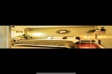 Photo of property in Sunhaven Flats, 262 Oriental Parade, Oriental Bay, Wellington, 6011