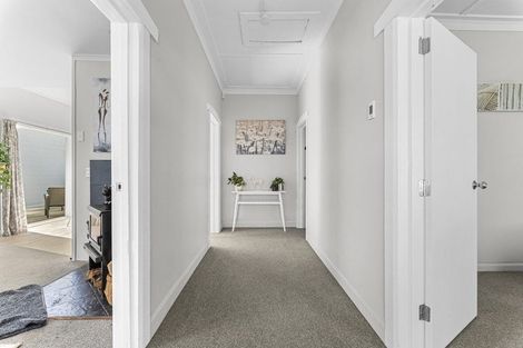 Photo of property in 45c Princess Street, Waitara, 4320