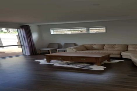 Photo of property in 64a Beach Road, Mellons Bay, Auckland, 2014