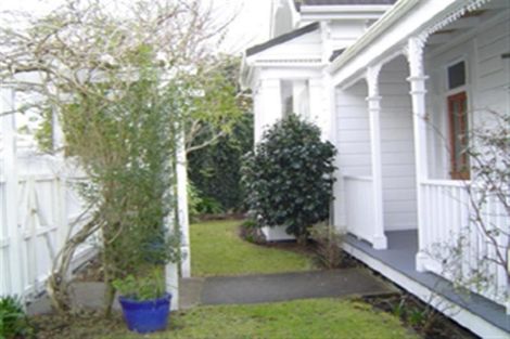 Photo of property in 107 Liardet Street, New Plymouth, 4310