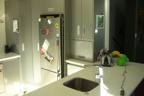 Photo of property in 6 Glentui Grove, Khandallah, Wellington, 6035