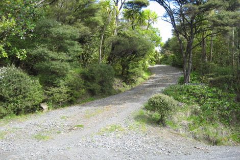 Photo of property in 109 Seaview Road, Piha, 0772