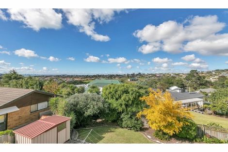 Photo of property in 12 Marlin Street, West Harbour, Auckland, 0618