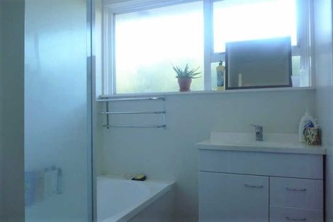 Photo of property in 5 Boston Avenue, Hornby, Christchurch, 8042