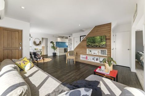 Photo of property in 10 Lee Street, Mount Maunganui, 3116