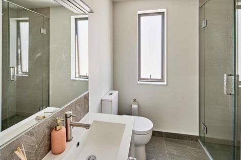 Photo of property in 28 Bee Lane, Whitby, Porirua, 5024