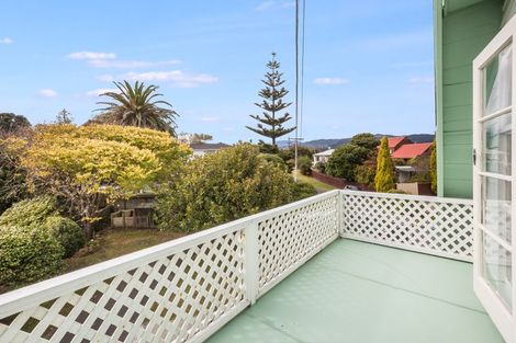 Photo of property in 121 Matatua Road, Raumati Beach, Paraparaumu, 5032
