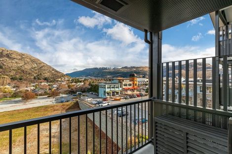 Photo of property in Toru Apartments, 504/10 Copper Beech Avenue, Frankton, Queenstown, 9300