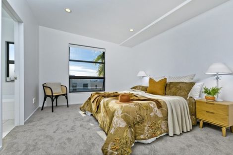 Photo of property in 17/40 Scarlet Oak Drive, Schnapper Rock, Auckland, 0632