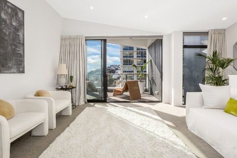 Photo of property in 1/18 Oriental Terrace, Oriental Bay, Wellington, 6011