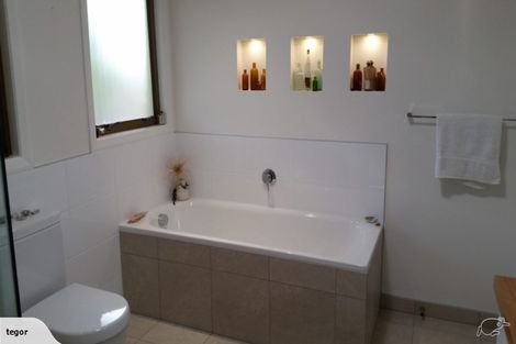 Photo of property in 47 Seddon Street, Waikanae, 5036