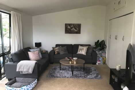 Photo of property in 163 Attwood Road, Paremoremo, Auckland, 0632