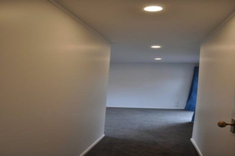 Photo of property in 2/36 Hillcrest Avenue, Hillcrest, Auckland, 0627