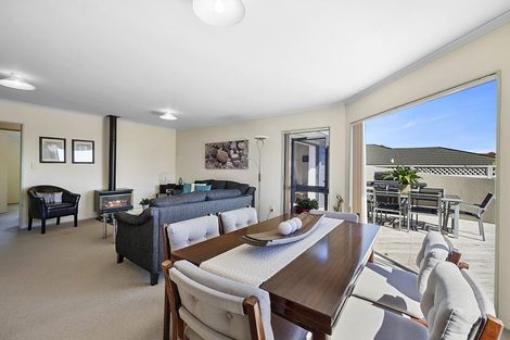 Photo of property in 26 Ashmore Drive, Frankleigh Park, New Plymouth, 4310