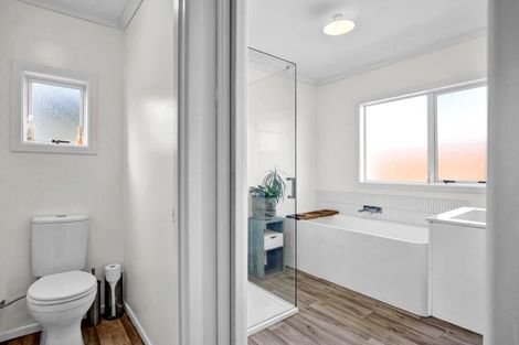 Photo of property in 282 Warea Road, Warea, New Plymouth, 4381