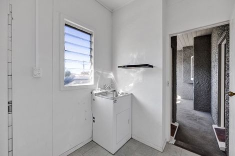 Photo of property in 30 Cloten Road, Stratford, 4332