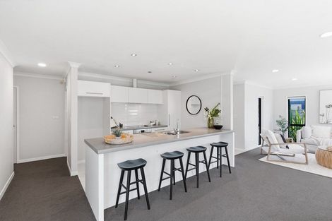 Photo of property in 5 Ella Place, Papamoa Beach, Papamoa, 3118