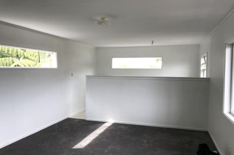 Photo of property in 5a Chella Way, Khandallah, Wellington, 6035