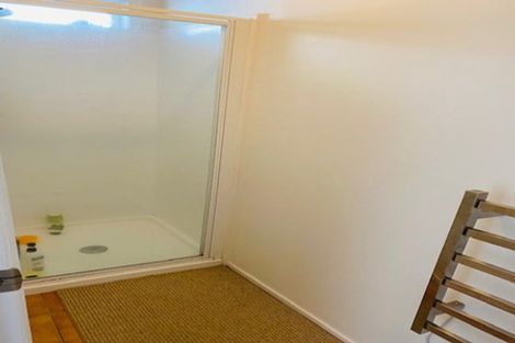 Photo of property in 76 Mountbatten Avenue, Hillcrest, Auckland, 0627