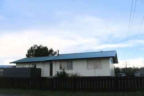 Photo of property in 27 Kingsley Drive, Flaxmere, Hastings, 4120