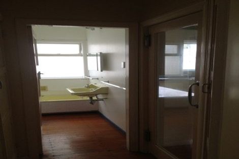 Photo of property in 5 Westland Road, Mount Cook, Wellington, 6021