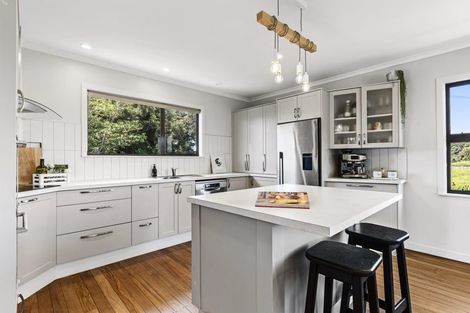 Photo of property in 30 Saxton Road, Upper Vogeltown, New Plymouth, 4310