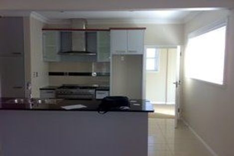 Photo of property in 241 Lake Road, Belmont, Auckland, 0622