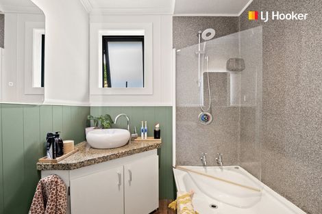 Photo of property in 36 Centennial Avenue, Helensburgh, Dunedin, 9010