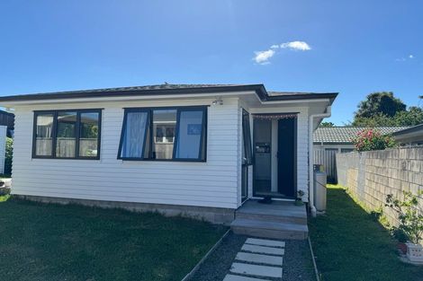 Photo of property in 20 Tamariki Avenue, Kelston, Auckland, 0602