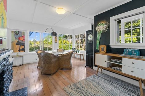 Photo of property in 319 Huia Road, Titirangi, Auckland, 0604