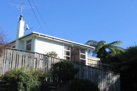 Photo of property in 33 Mahoe Street, Tawa, Wellington, 5028