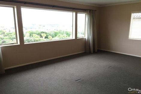 Photo of property in 98 Cyril French Drive, Flat Bush, Auckland, 2016