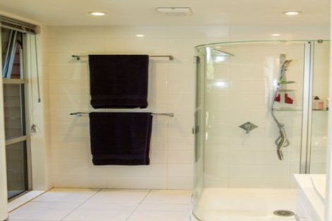 Photo of property in 5 Dovedale Avenue, Ilam, Christchurch, 8041