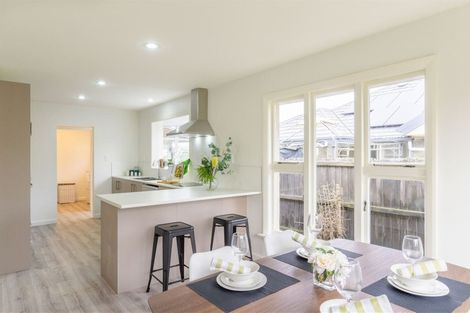 Photo of property in 27 Middlepark Road, Sockburn, Christchurch, 8042