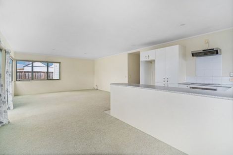 Photo of property in 11 Cholmondeley Crescent, Whitianga, 3510