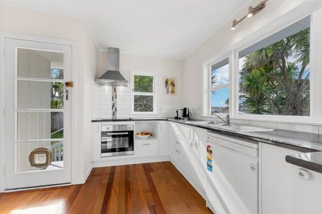 Photo of property in 6 Tagor Street, Glen Eden, Auckland, 0602