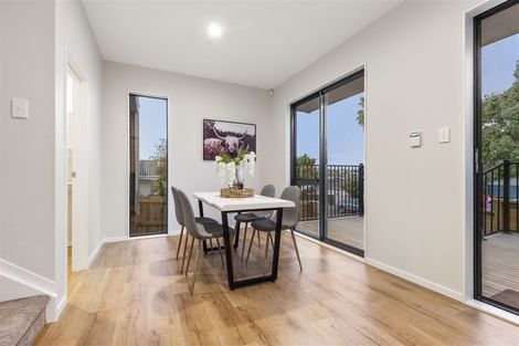 Photo of property in 51a Reynella Drive, Massey, Auckland, 0614